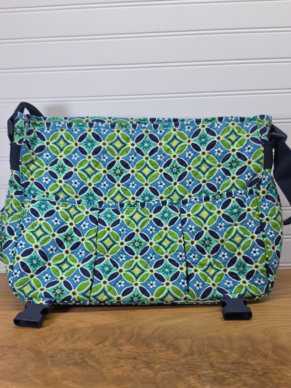 Vera Bradley Daisy Daisy Messenger Laptop Bag - Picture 4 of 6
